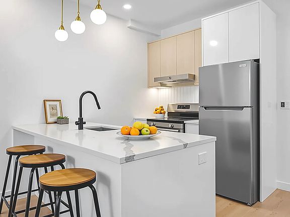 3rd image of 827 Sterling Pl #1D