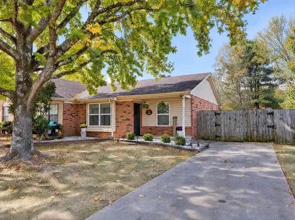 2573 Exeter Dr, Murfreesboro, TN 37130
