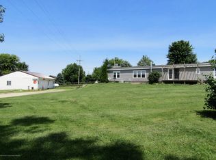 10030 Bell Oak Rd, Fowlerville, MI 48836