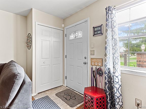 4th image of 1921 Vine Way Dr APT 41
