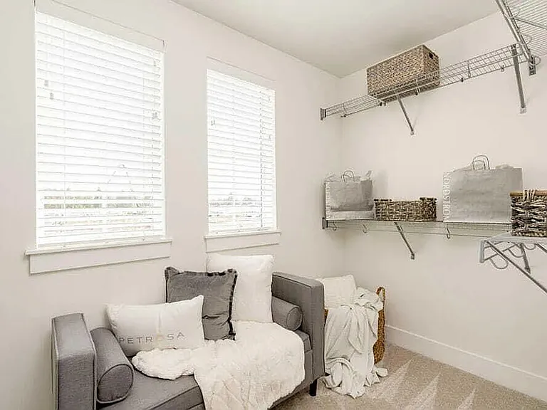 3062 NE Terreo Pl #3 — Photo 9