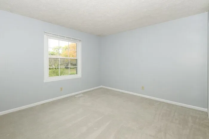 1537 Spruce Ct — Photo 13