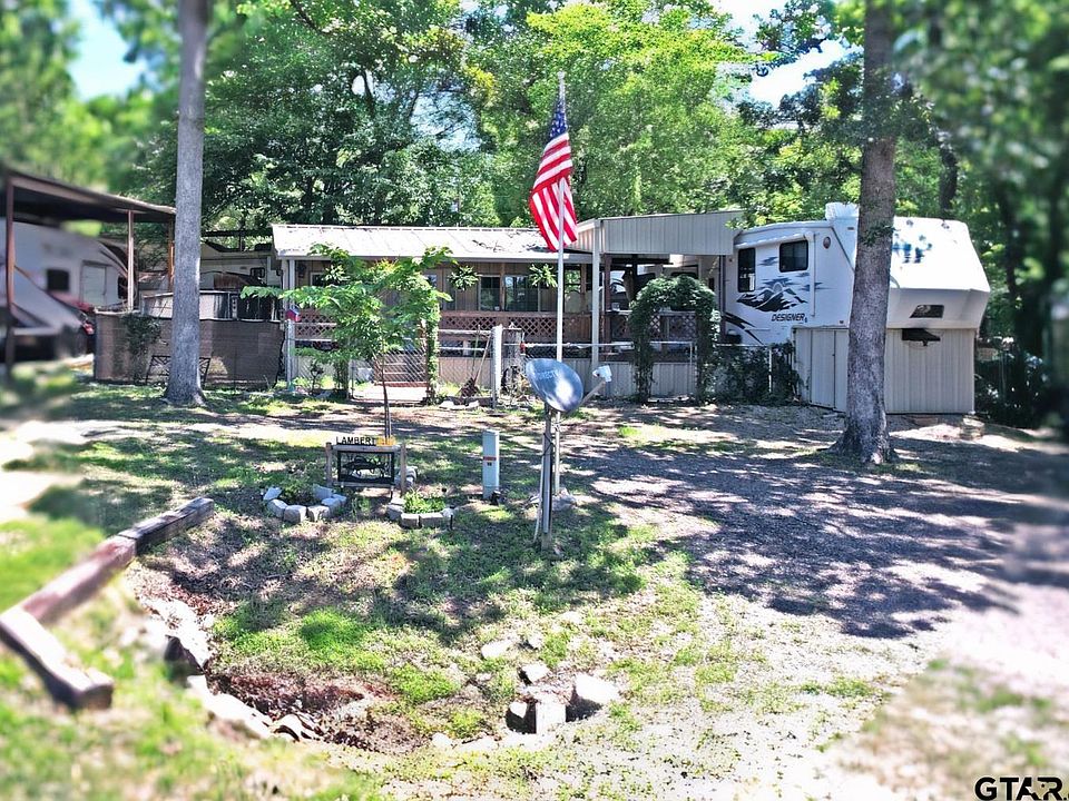 1st image of 6435 N Fm 17 #146-147