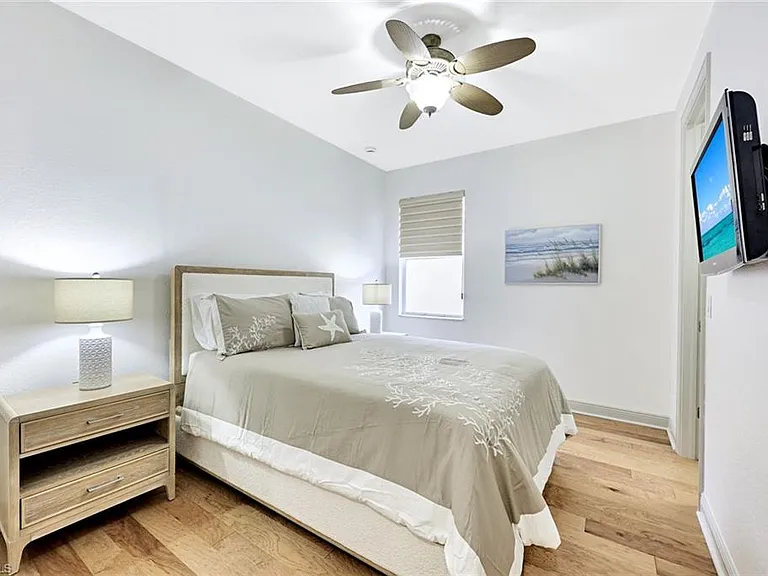 7655 Martino Cir — Photo 22
