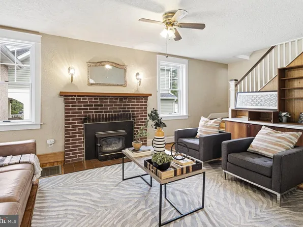 3131 Bedminster Rd, Ottsville, PA 18942