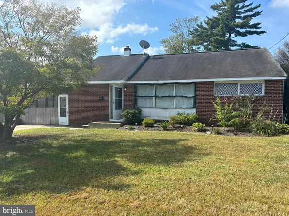 17 Holly Dr, Woodbury, NJ 08096