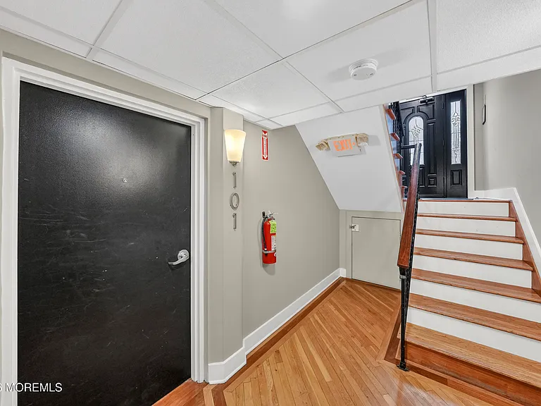 301 6th Ave #101 — Photo 13