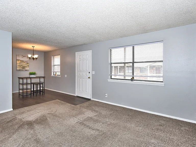 Berwick Apartments — Photo 35