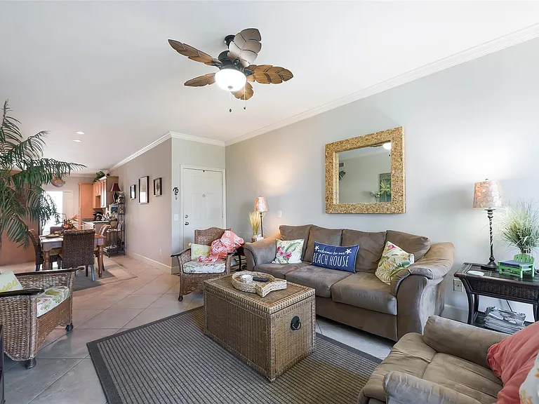 7000 Seawall Blvd #524 — Photo 9