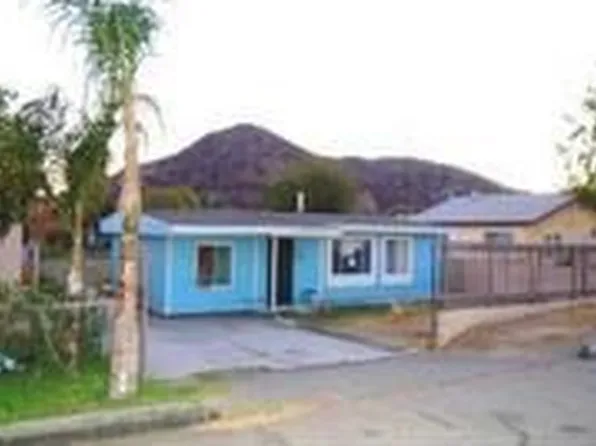 18615 10th St, Bloomington, CA 92316