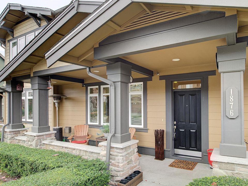 1st image of 1876 10th Ave NE