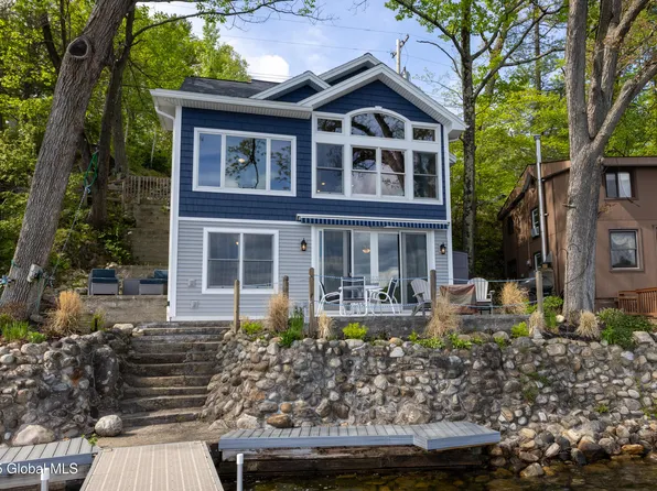 15 Genista Lane, Queensbury, NY 12804