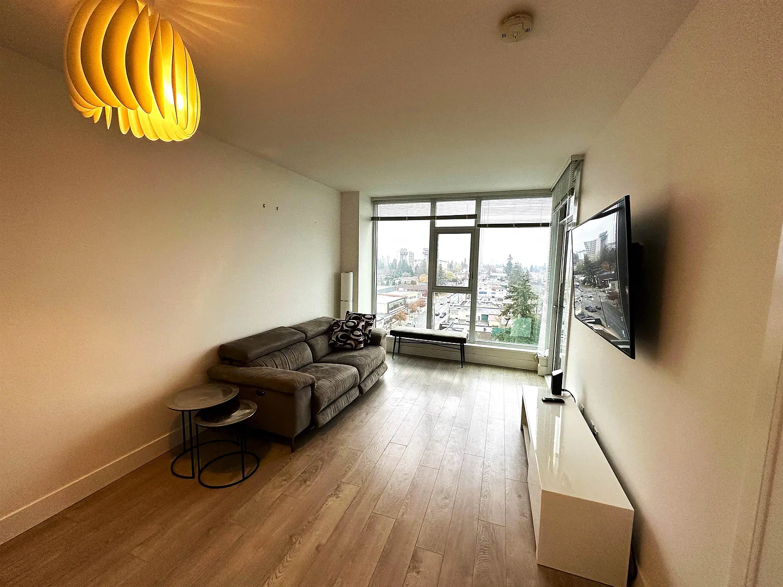 1 bed, 645 sqft, $2,400 — Photo 2