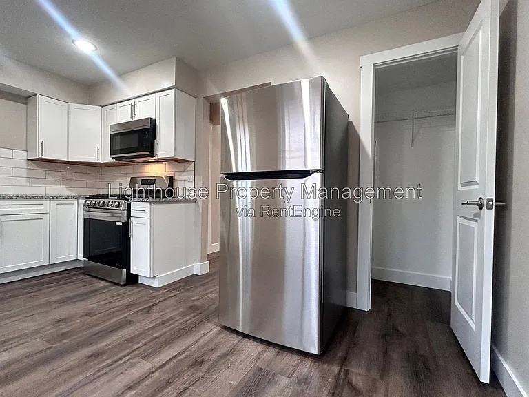 2875 Taft Ave SW #15 — Photo 4