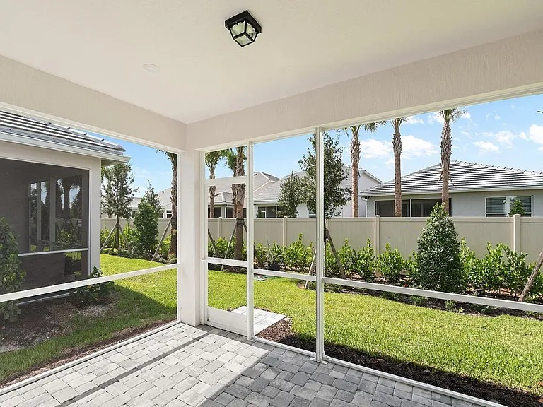 4501 Nautilus Cir — Photo 11