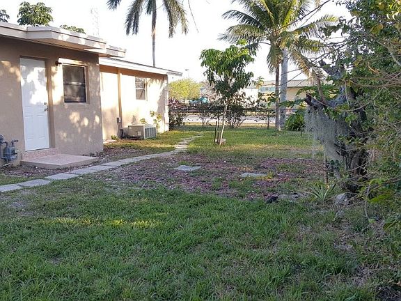 5th image of 17500 NW 10th Ct