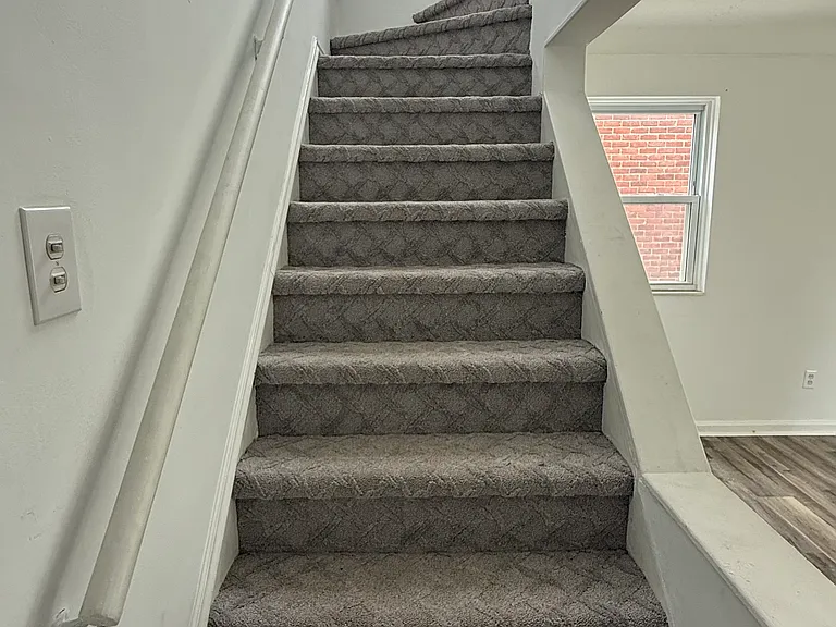 9725 Ruth Ave — Photo 16