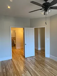 Rented by R New York