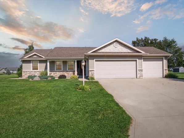 58142 Prairie Ridge Rd, Goshen, IN 46528