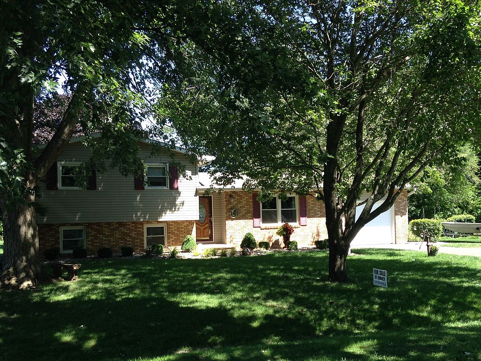 1st image of 400 N Pine St