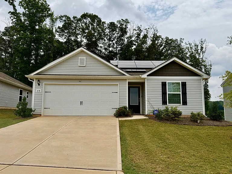 3118 Maple Ridge Dr — Photo 1
