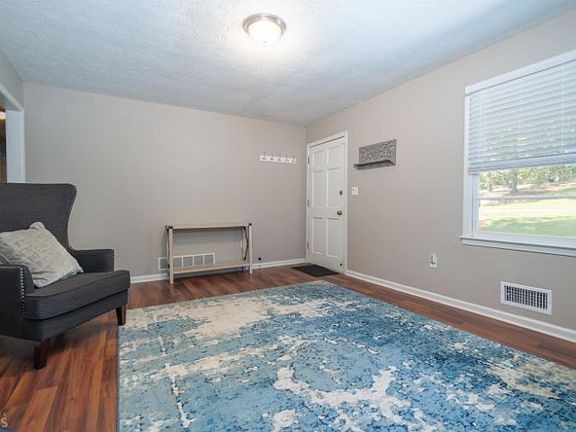 4th image of 6294 Shore Dr