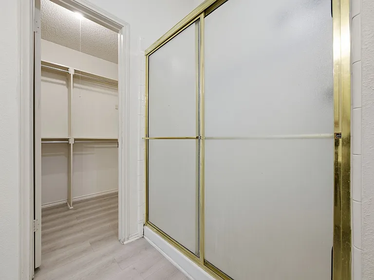 2103 Overview Ln — Photo 17