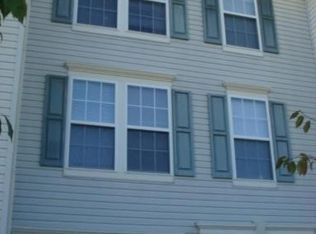 9058 Falcon Glen Ct, Bristow, VA 20136