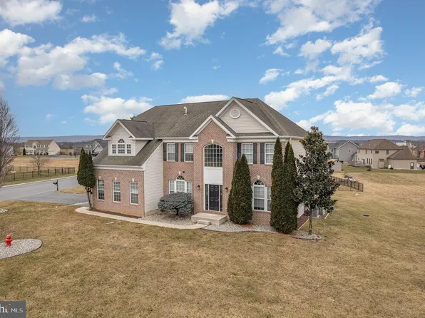 5925 Gabrielle Ln #31, Chambersburg, PA 17202