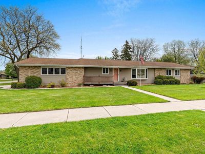 95 South PIONEER PARKWAY, Fond Du Lac, WI, 54935