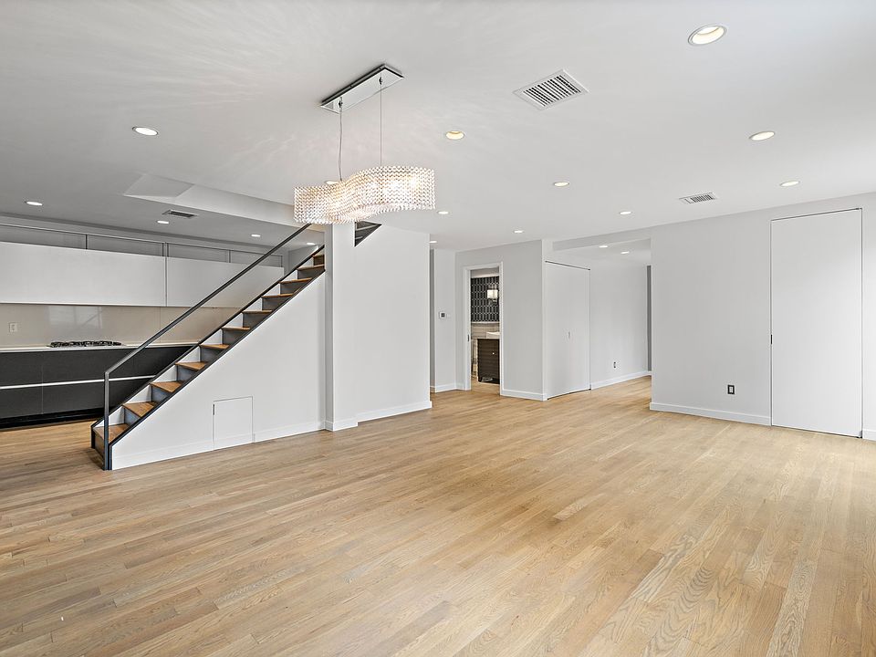 1st image of 372 5th Ave #Penthouse B
