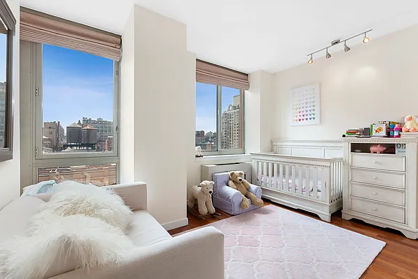 Rented by Douglas Elliman | media 23