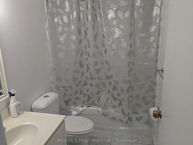 2075 Warden Ave S #29 — Photo 6