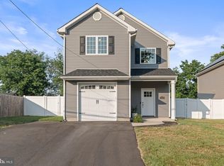 807 5th Ave, Croydon, PA 19021