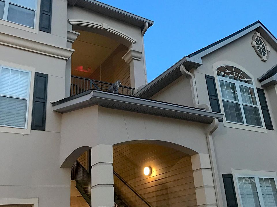 1st image of 13810 N Sutton Park Dr #828