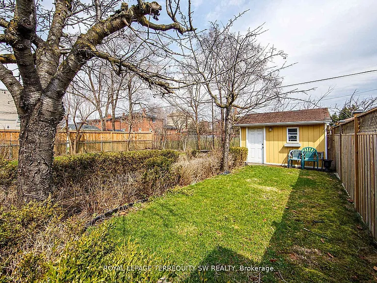 35 Euphrasia Dr — Photo 34