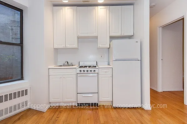 Rented by Copperwood Real Estate | media 16