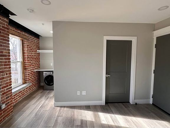 5th image of 1440 N Clarkson St #1