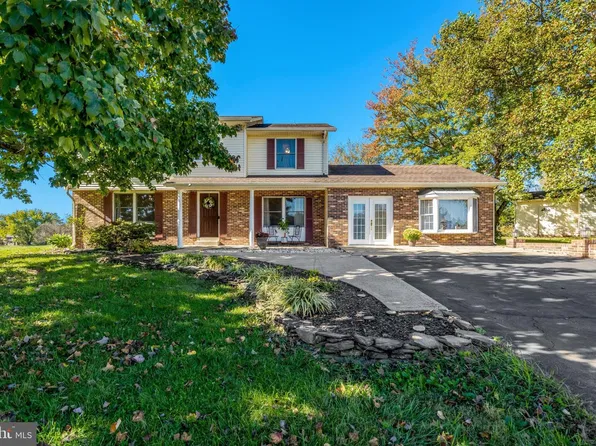 4808 Chucks Pl, Gainesville, VA 20155