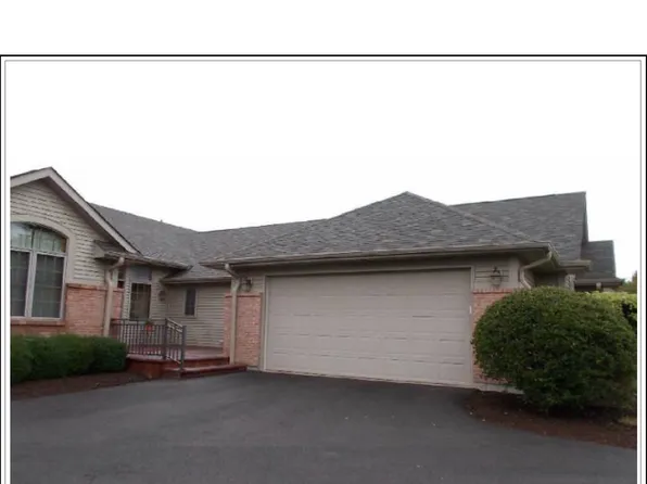 11361 Lindbergh Ln, Poplar Grove, IL 61065