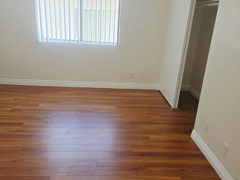 437 E. Cedar Ave — Photo 10