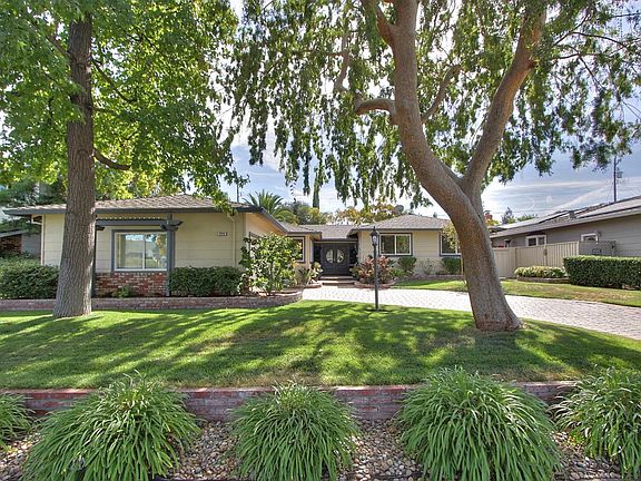2nd image of 1512 Montellano Dr