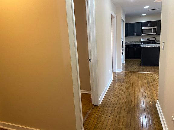 5th image of 3117 S 50th Ct #3117
