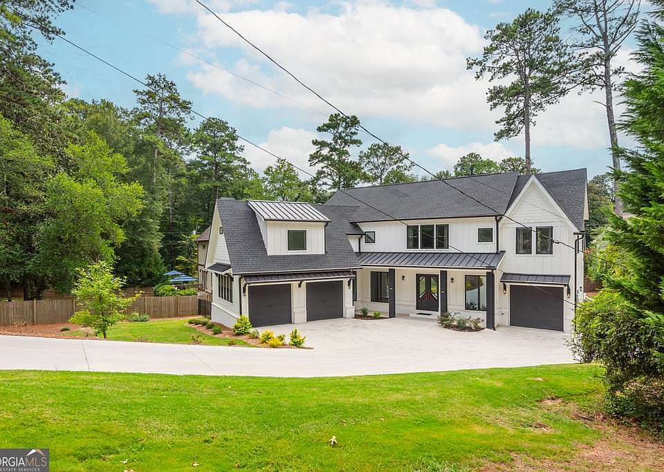 1st image of 4056 Ashford Dunwoody Rd NE
