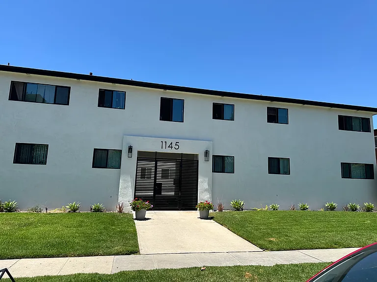 1118 S Holt Ave #2B — Photo 17