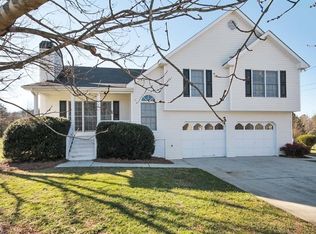 69 Garretts Dr, Douglasville, GA 30134