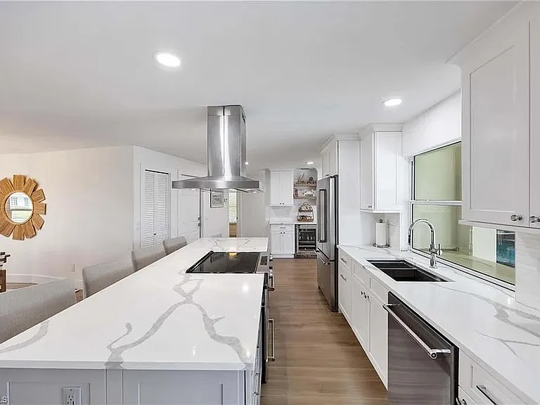 9905 Treasure Cay Ln — Photo 10