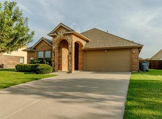 3105 Clear Springs Dr, Forney, TX 75126