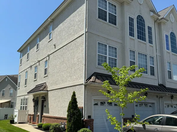2148 Verona Dr, Philadelphia, PA 19145