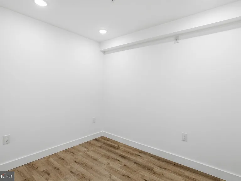 4243 Mantua Ave #2 — Photo 11